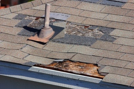 How to Repair Dark Roof Stains