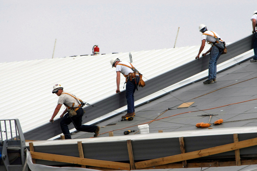 Roofing Safety Tips
